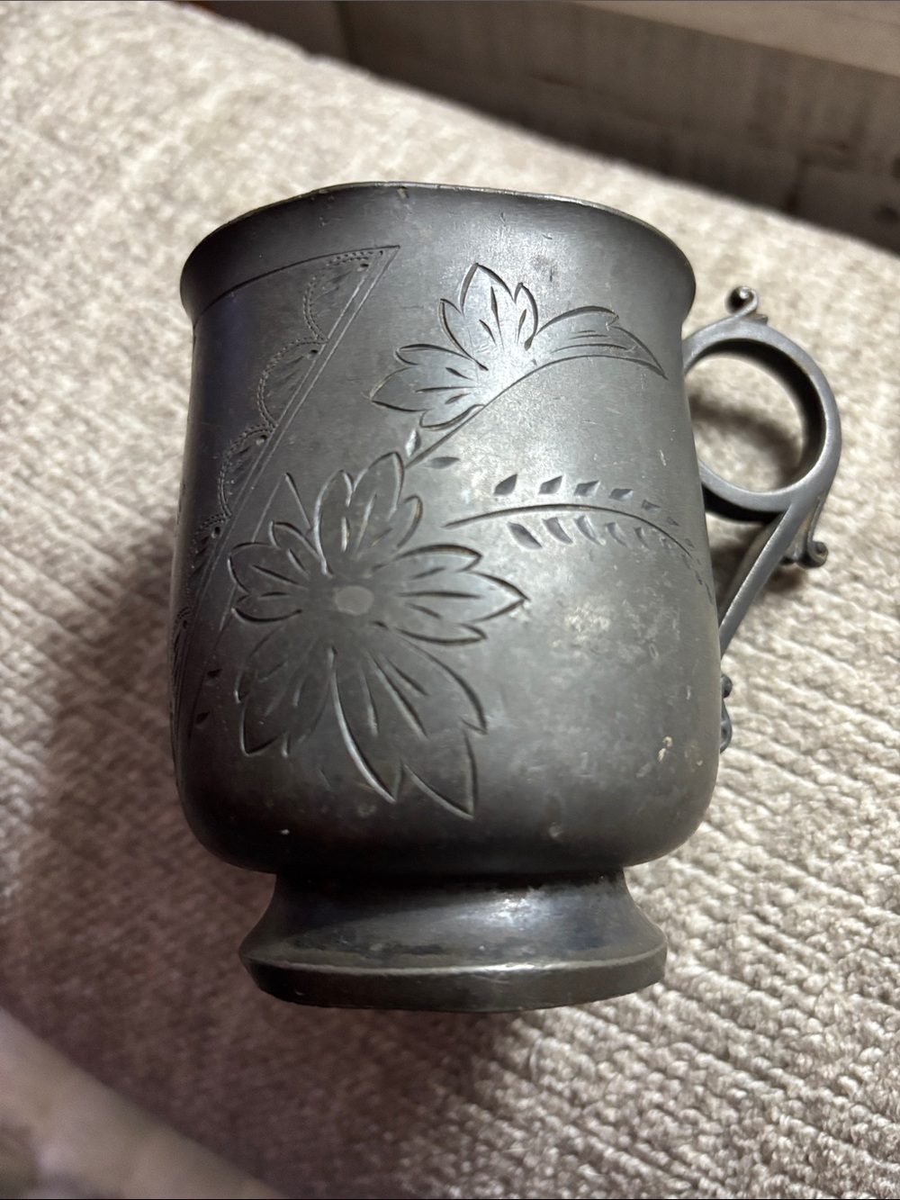 Decorative Floral Pewter Mug - Black Finish